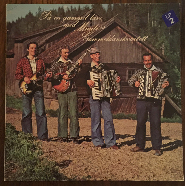 På En Gammel Låve